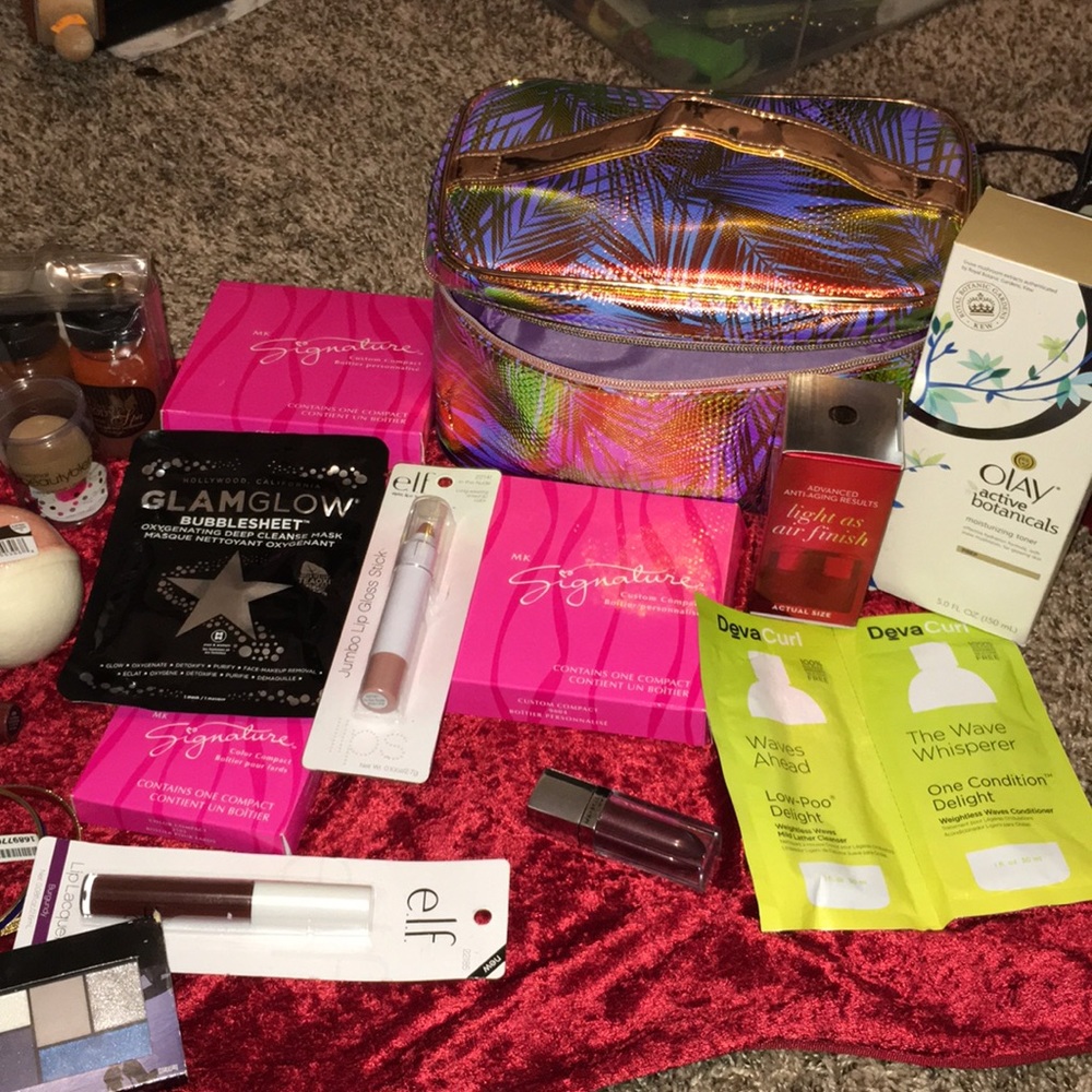 Beauty bundle Mary Kay wei east glam glow and more
